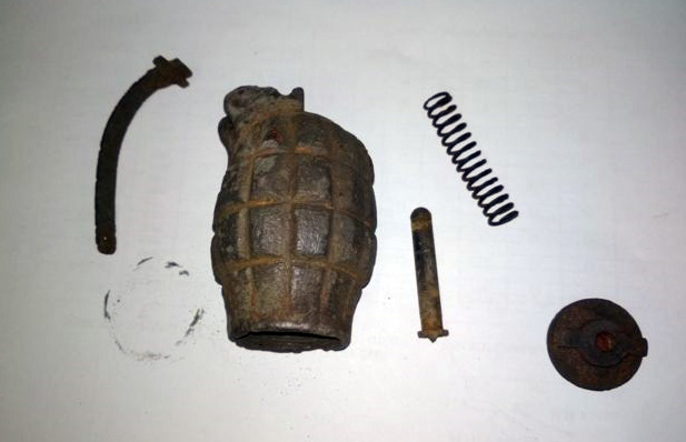 За день в реках жители Поморья нашли 200 патронов и 2 гранаты
